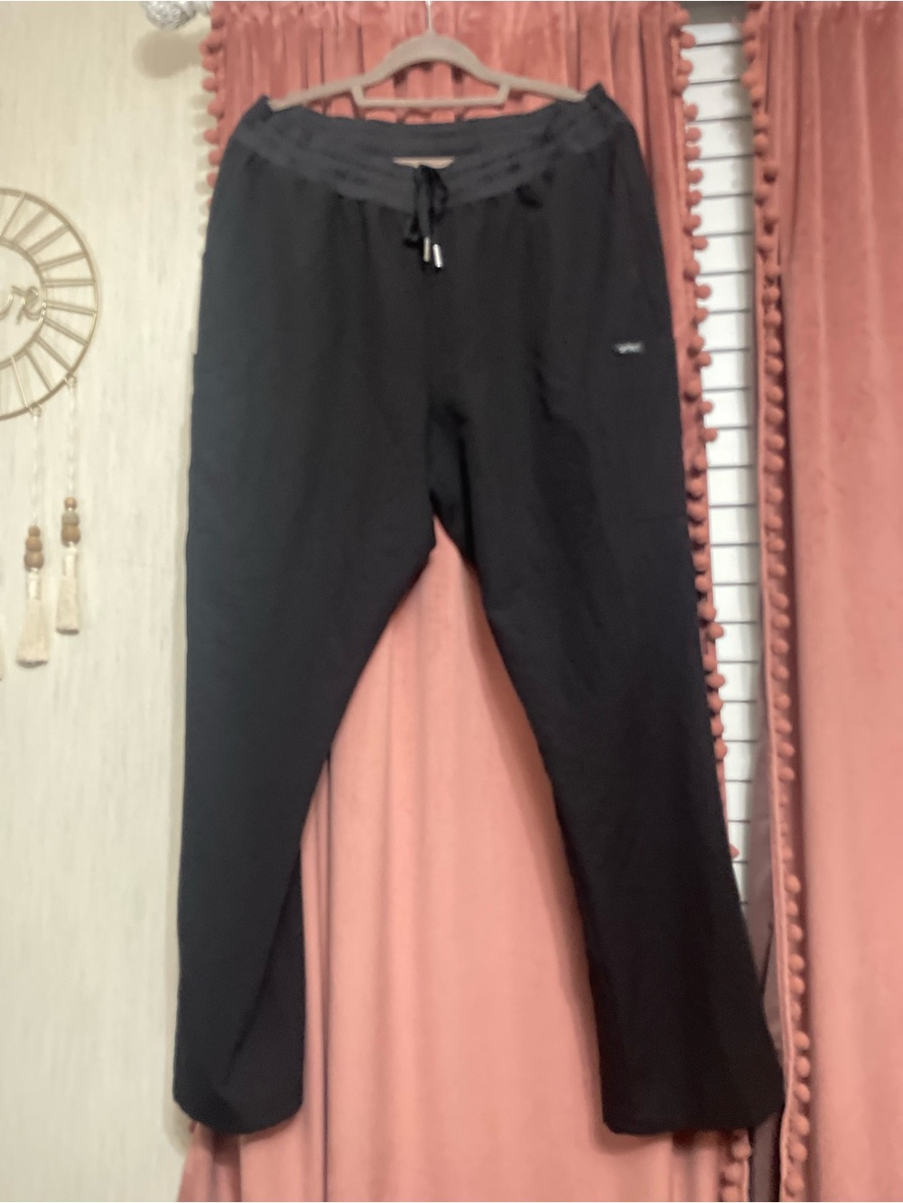 Women’s Spirit Scrubs black scrub pants